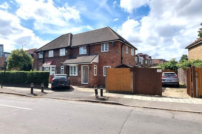 5 bed property