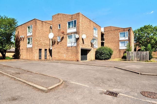 Staines Upon Thames,  Middlesex,  TW19 Studio for sale