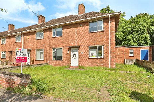 5 bedroom semi-detached house for sale