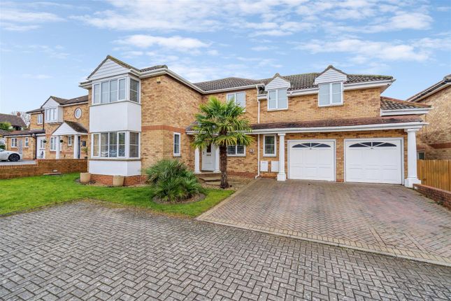 4 bed detached house