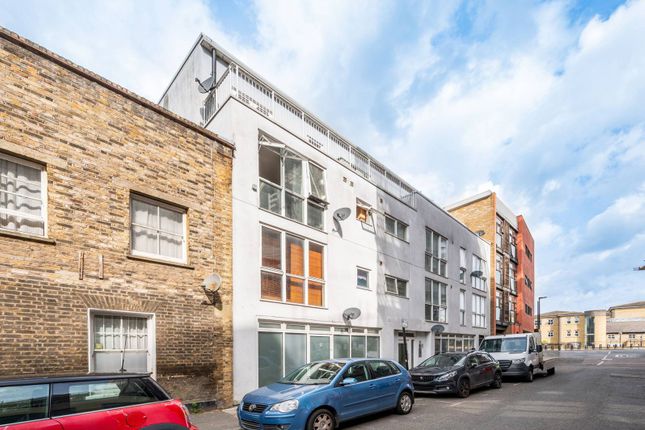 Palmers Road, Bethnal Green, London, E2 1 bed flat for sale