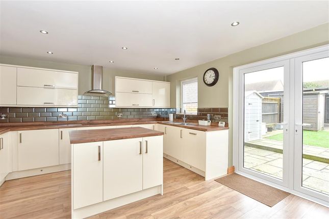 4 bed town house