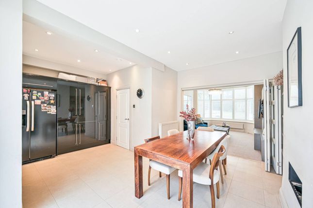 Hammers Lane, Mill Hill, London, NW7 4 bed semi