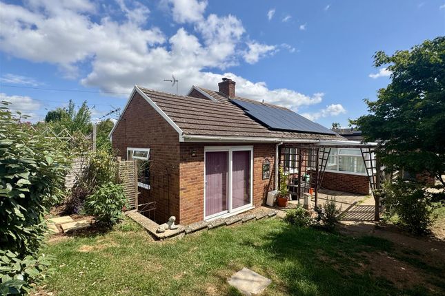 Prince Crescent, Staunton GL19 3 bed detached bungalow for sale