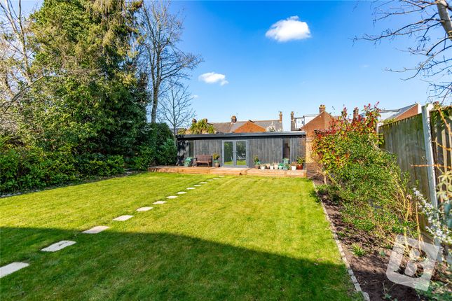 Ongar Road, Brentwood, Essex, CM15 4 bed detached house for sale