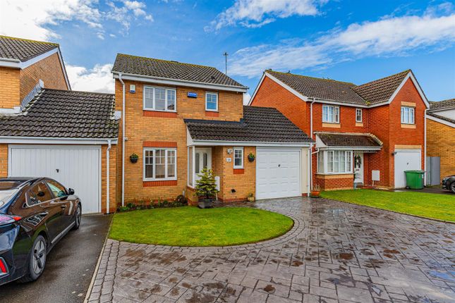 Clos Avro, Cardiff CF24 3 bed link detached house for sale