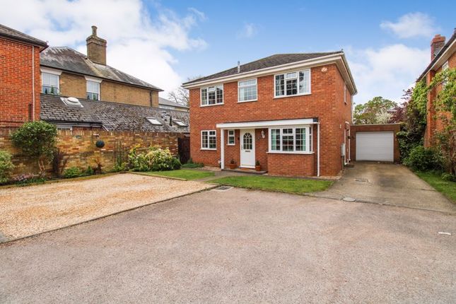 4 bed detached house