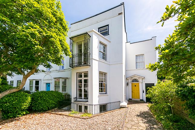 1 bed end terrace house