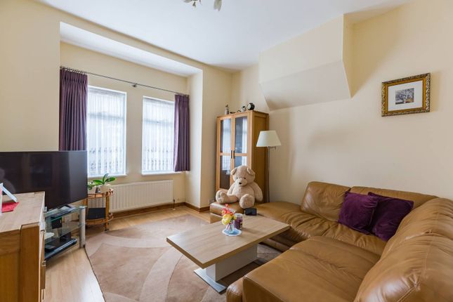 South Esk Road, Forest Gate, London, E7 1 bed flat for sale