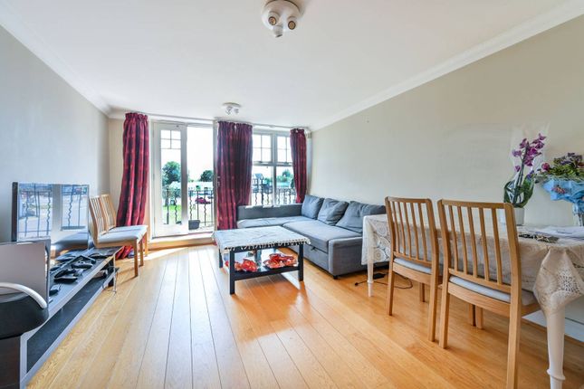 Bridge Road, East Molesey, KT8 1 bed flat for sale
