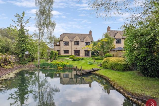 College Farm Close, Kidlington OX5 5 bed detached house for sale