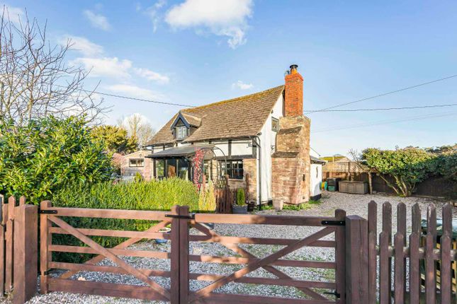 Moccas, Hereford HR2 2 bed cottage for sale