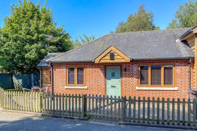 The Retreat, Purewell, Christchurch... 2 bed semi