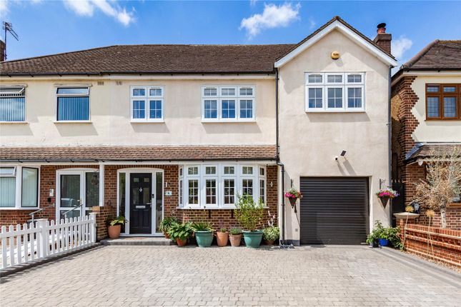 Sunnycroft Gardens, Upminster, RM14 4 bed semi