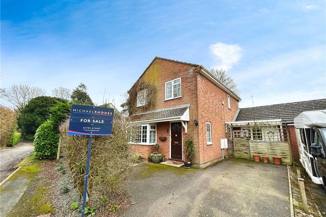 Old Road, Romsey, Hampshire 3 bed link detached house for sale