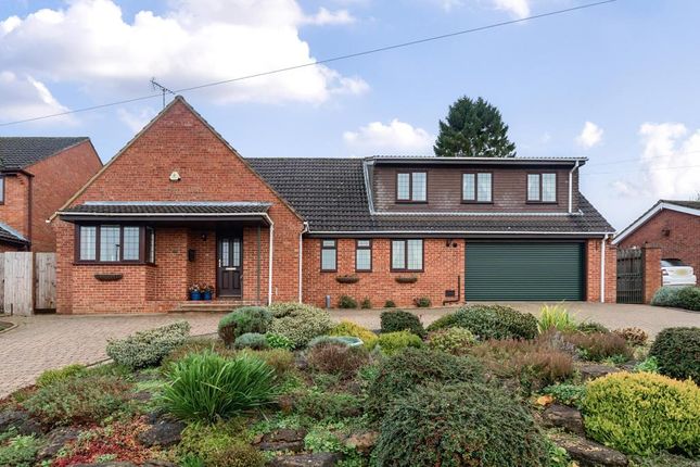 Banbury,  Oxfordshire,  OX16 5 bed detached house for sale