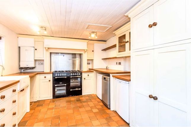 1 bedroom cottage for sale