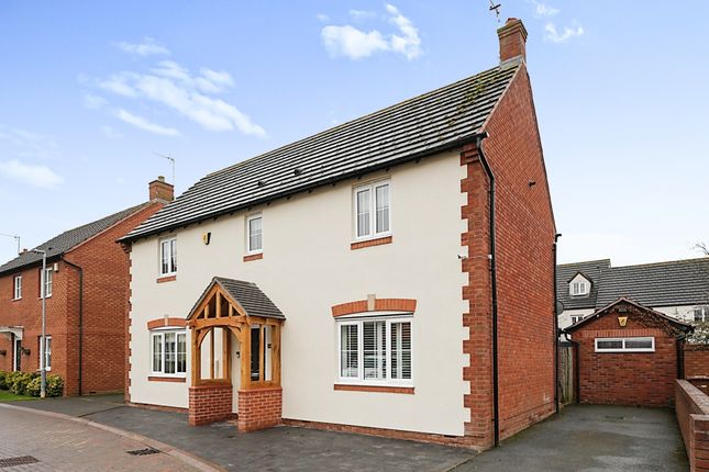 4 Bedroom Detached House