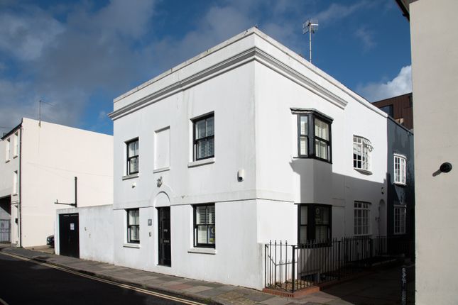 Cheltenham Place, North Laine, Brighton 4 bed semi