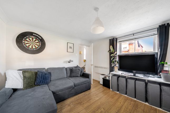 Silbury Avenue, Mitcham CR4 1 bed apartment for sale