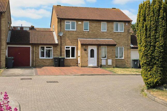 Foxlea Gardens, Hampshire PO12 2 bed semi