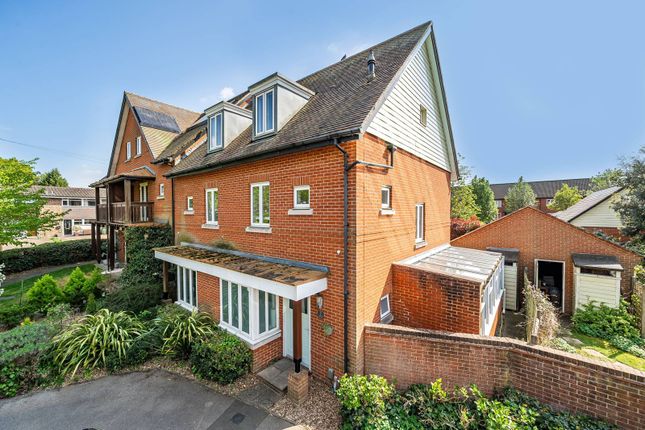 Henderson Avenue, Guildford, GU2 3 bed house for sale