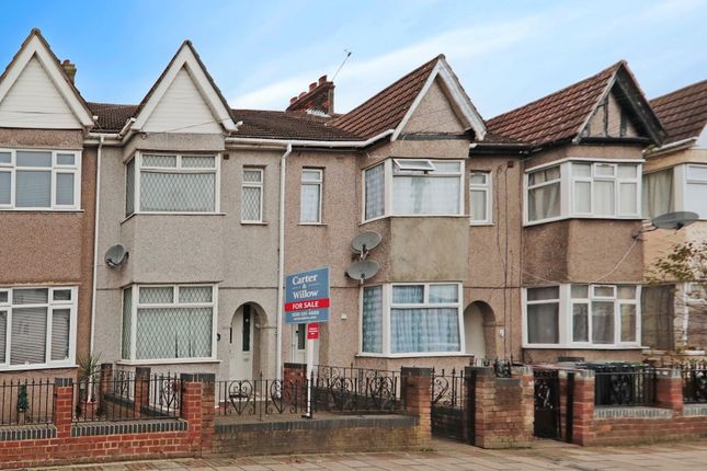 Rainham Road North, Dagenham, Essex 3 bed terraced house for sale