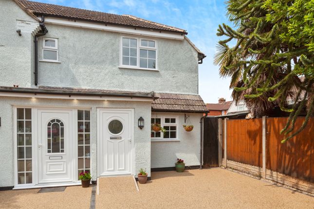 2 bedroom end of terrace house for sale