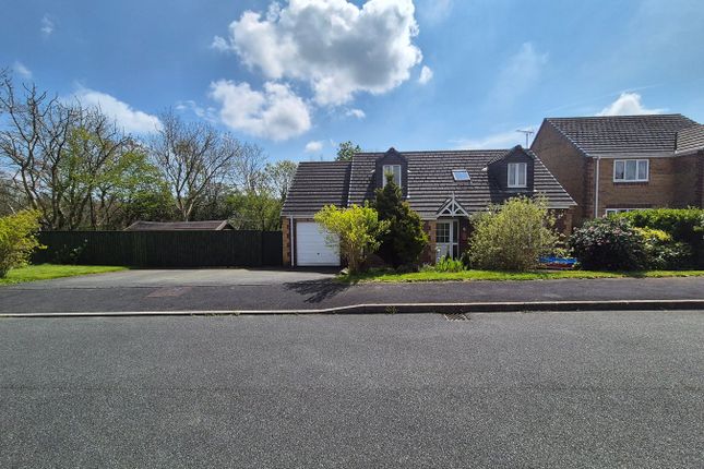 4 bed detached house