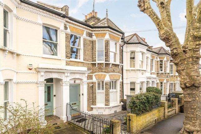 Crescent Lane, London SW4 2 bed flat for sale