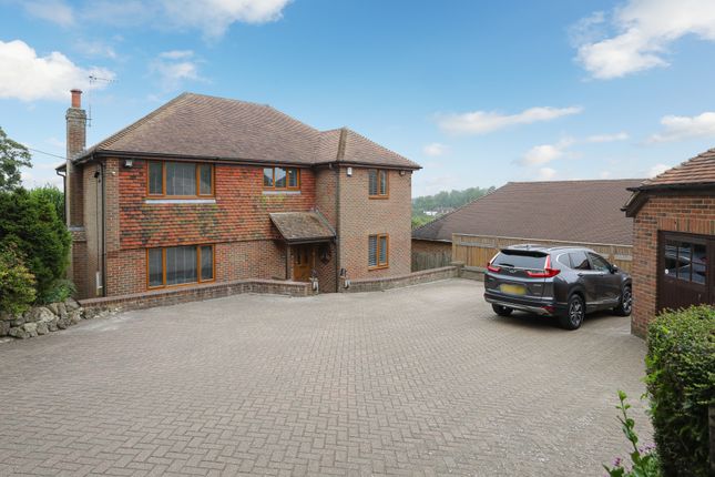 Bank Road, Aldington, Ashford, TN25 4 bed detached house for sale