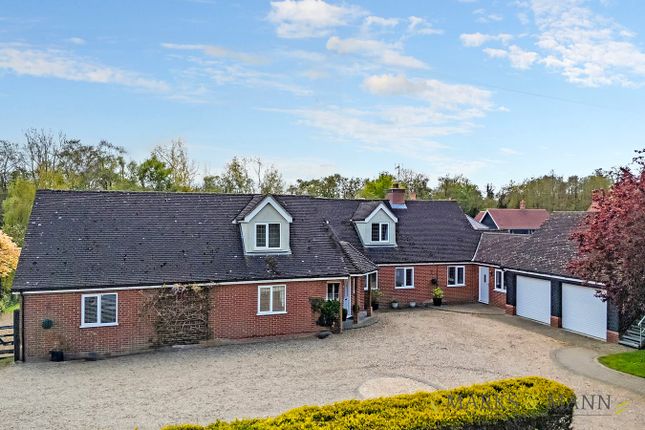 6 bedroom detached house for sale