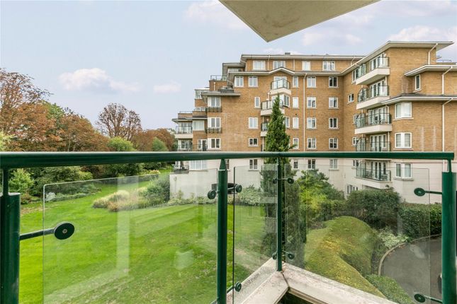 Dorchester House, 8 Strand Drive... 2 bed flat for sale