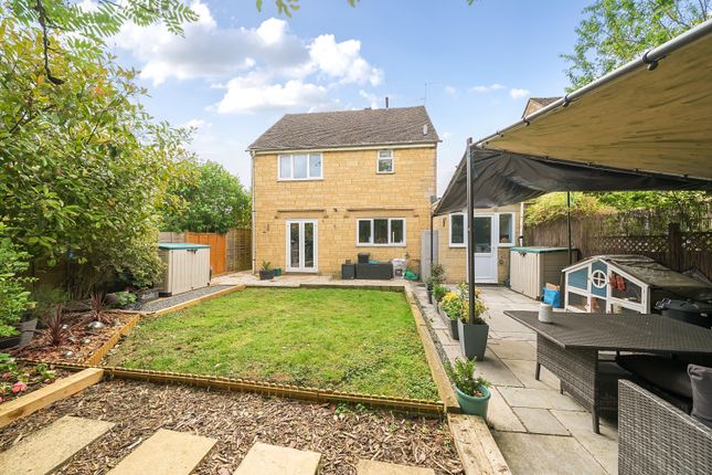 Alexander Drive, Cirencester 4 bed link detached house for sale