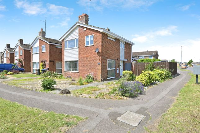 4 bed detached house
