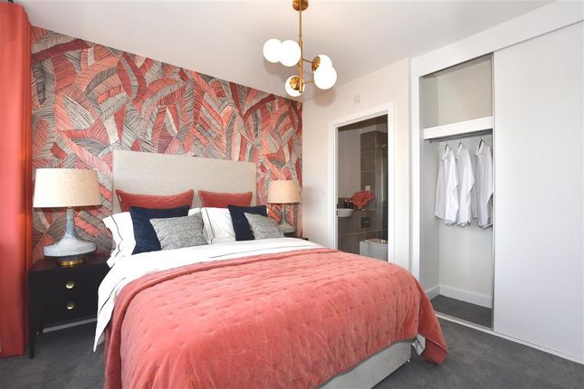 3 bed semi-detached house