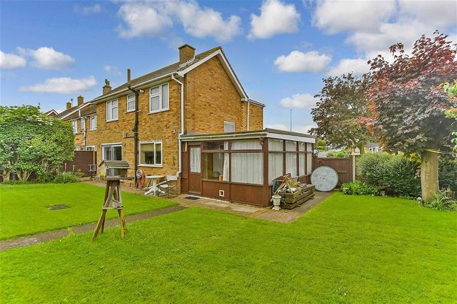 4 bed detached house