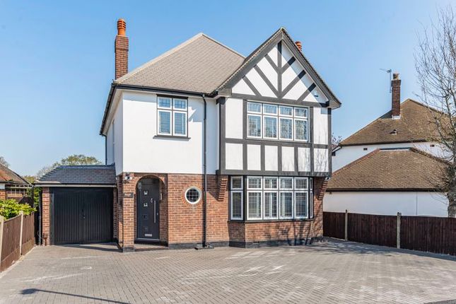 4 bed detached house