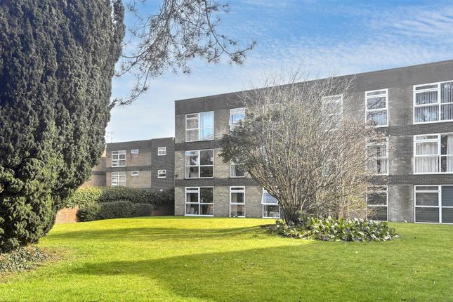 Alcester Road South, Birmingham B14 2 bed flat for sale