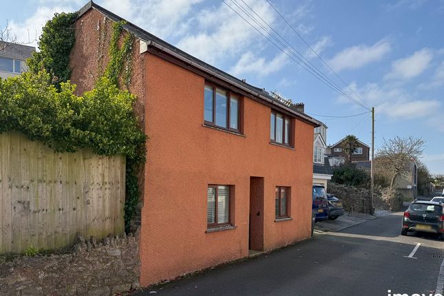 2 bedroom detached house for sale