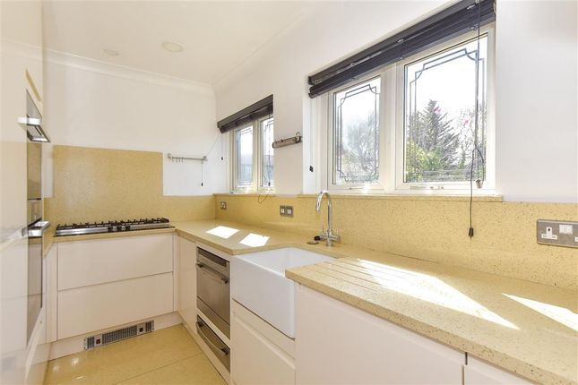 2 bed flat