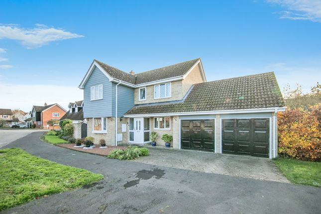 4 bed detached house