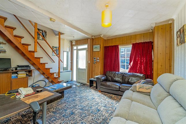 2 bed terraced house
