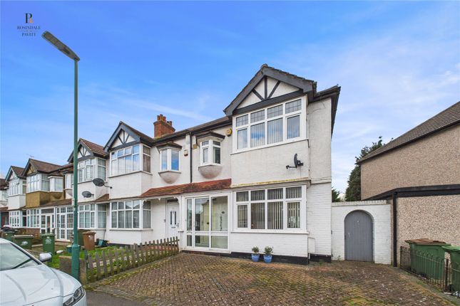 Gomshall Avenue, Wallington, SM6 3 bed end of terrace house for sale