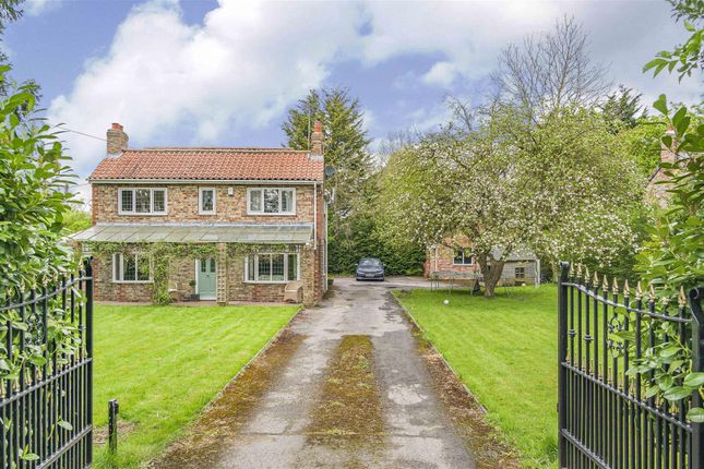 Hull Road, Dunnington, York, YO19 5LR 4 bed detached house for sale