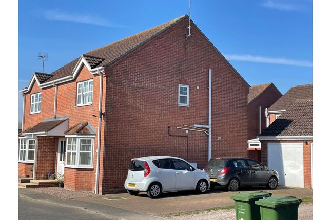 3 bed semi-detached house