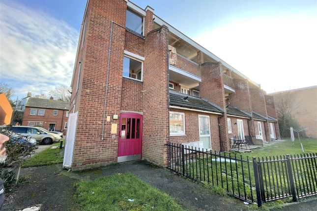 Samuel Court, Ipswich 2 bed apartment for sale