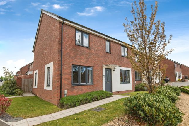 4 bed detached house