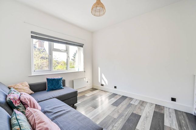 1 bedroom maisonette for sale