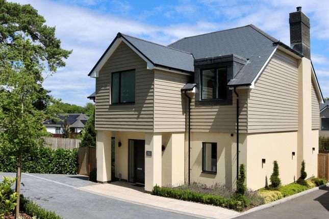 KENNEL LANE, FETCHAM, KT22 6 bed detached house for sale